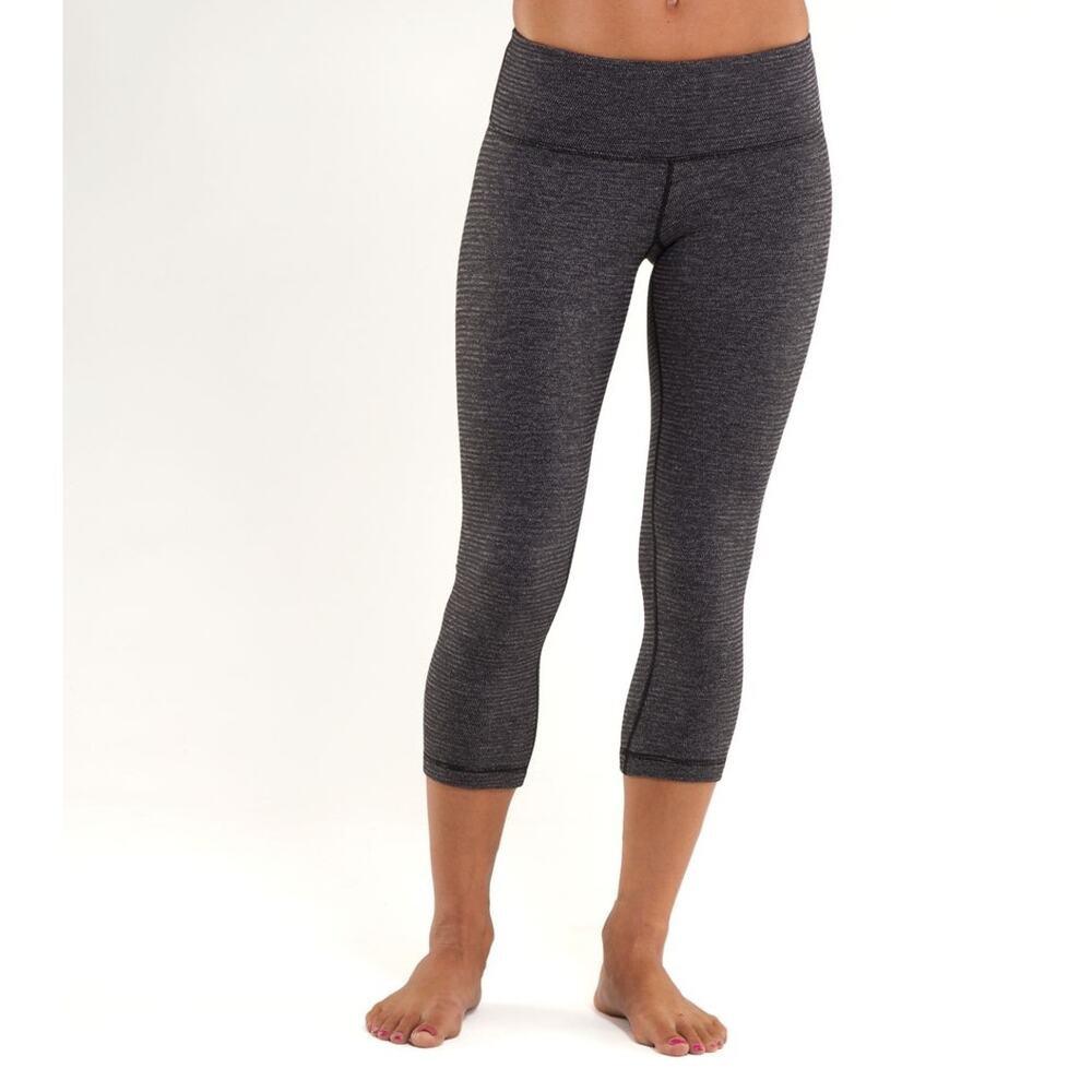 Lululemon Wunder Under Crop 4 Black/Grey Reverisble Stripe Original Fit Luon